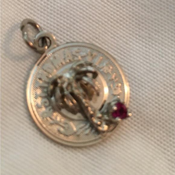 Vintage 925 Sterling Silver St. Thomas Virgin Islands Charm Pendant - Picture 3 of 11